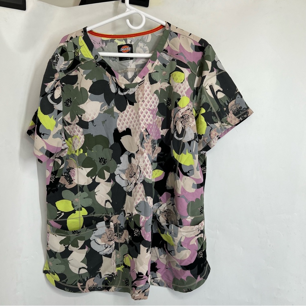 5/$25 Dickies colorful scub shirt size 2X